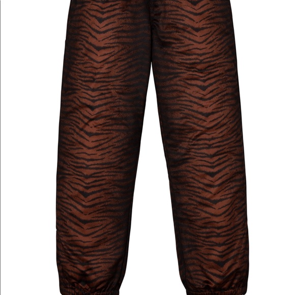 SUPREME TIGER STRIPE DROPPED MARCH 1st SIZE LARGE - Picture 4 of 5